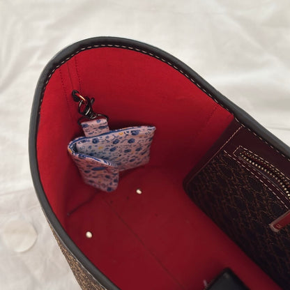 Monedero con llavero